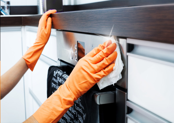 beautiful clean oven